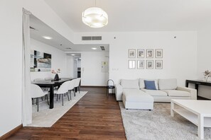 Apartment | 3 bedrooms - Short Stay Apartment Shams 1 Jumeirah Beach Residence 2 Bed Sleeps 6 (Dubai)