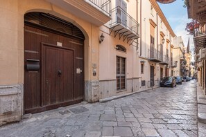 Dettaglio esterni