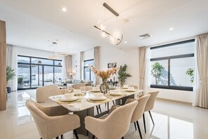 Dining - Large 4BR with Assistant Room in Al Dana Island, Fujairah (Fujairah)