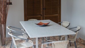 วิลล่า, 2 ห้องนอน, ระเบียง | ร้านอาหาร