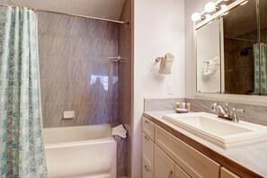 Casa adossada, 2 dormitoris | Bany