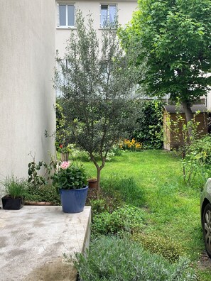 Property grounds - Charming 1-bedroom apartment with WiFi in Ivry-sur-Seine, 500 m from Paris (Ivry-sur-Seine)