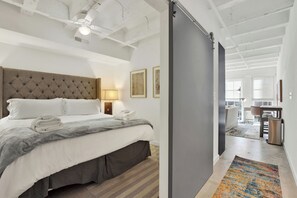 1 bedroom, desk, iron/ironing board, free WiFi