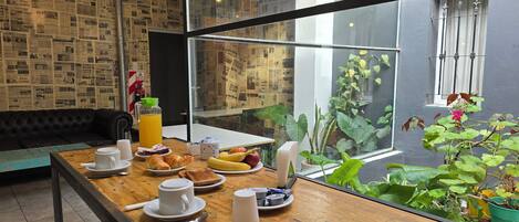 Dagelijks selfservice-ontbijt inbegrepen