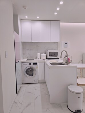 Fridge, microwave, oven, dishwasher