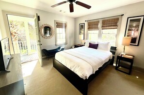 2 bedrooms, iron/ironing board, WiFi, bed sheets - Downtown 2 bedroom, sun-filled historic condo w/workspace, beautiful balconies (Charleston)