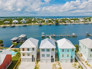 Exterior - Yacht Harbor House | Boat Dock, Pickleball + Community Pool (Pensacola)