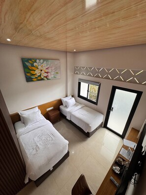 高级房, 阳台, 花园景观 | 办公桌、隔音、免费 WiFi