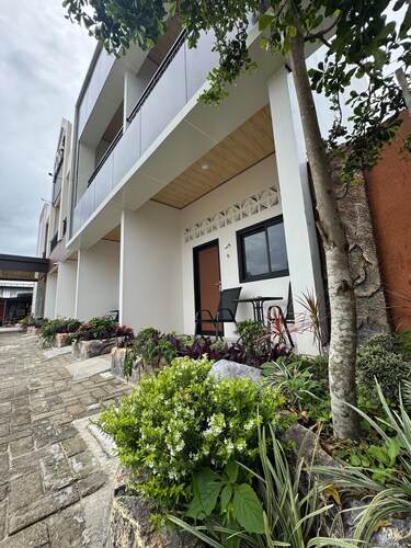 ABE HOTEL & CONVENTION