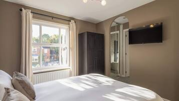 3 chambres, bureau, Wi-Fi, draps fournis