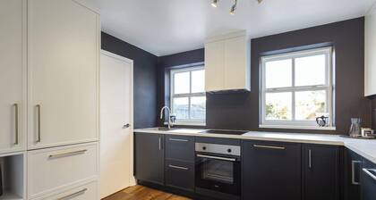 Host & Stay | Martinhoe