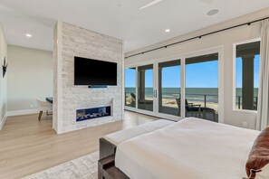 7 bedrooms, iron/ironing board, free WiFi, bed sheets