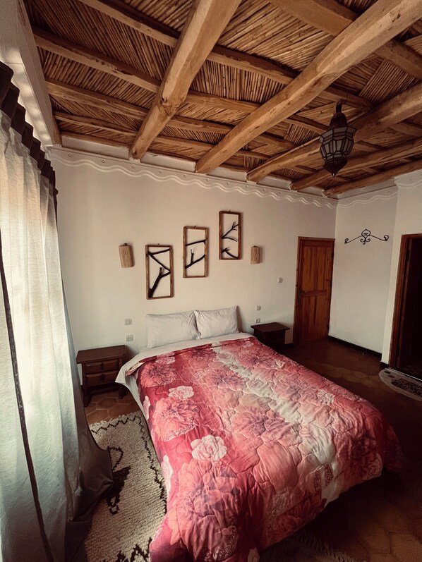 Unclassified image, 1 of 11, button - Hiking nomads guesthouse (Ait Sedrate Jbel El Soufla)