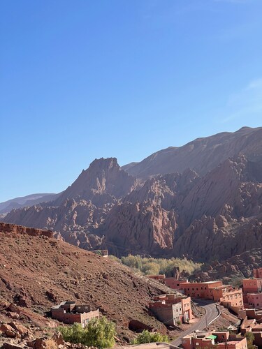 Hiking nomads guesthouse