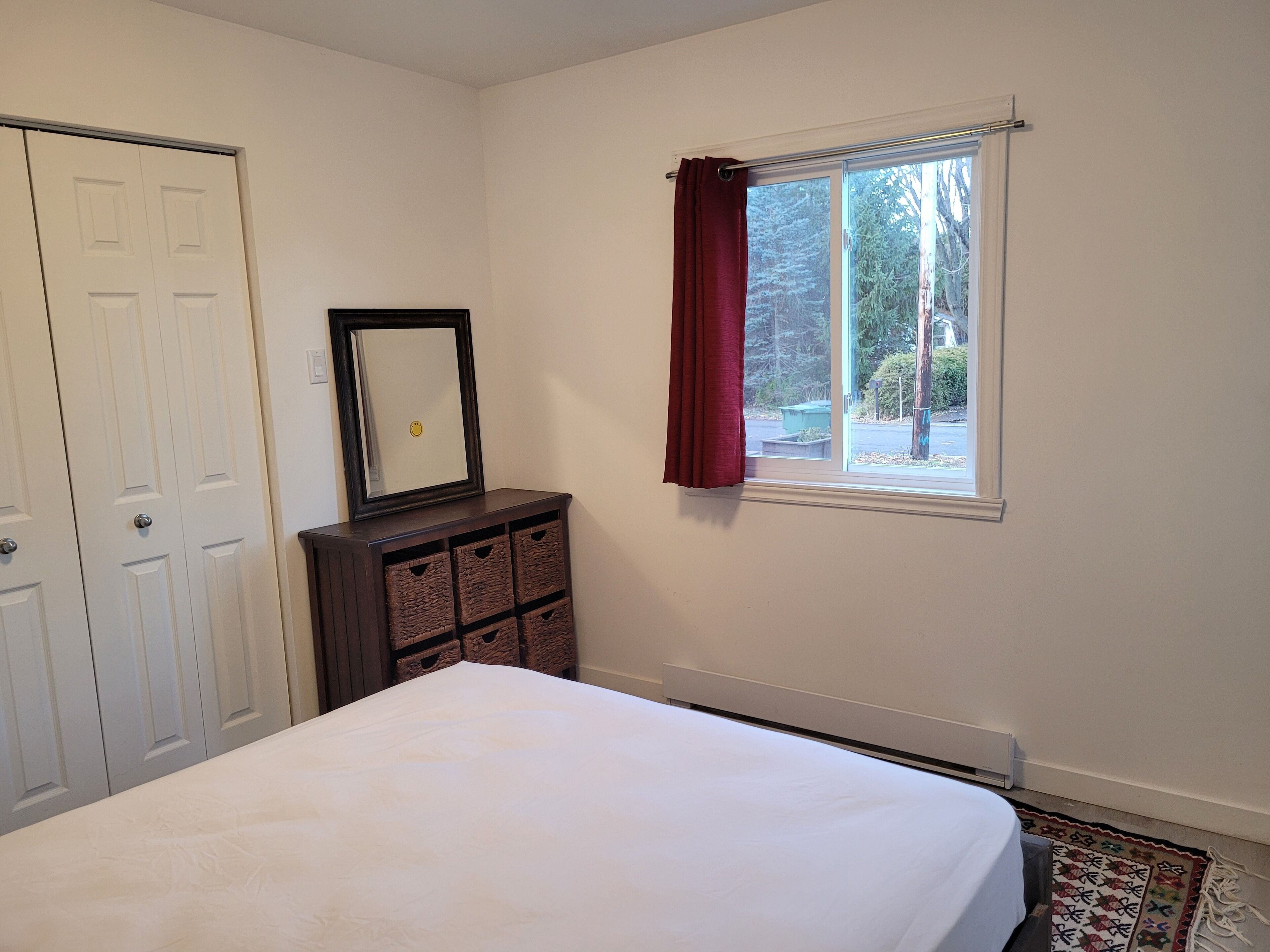 2 makuuhuonetta, silitysrauta/-lauta, Wi-Fi, vuodevaatteet