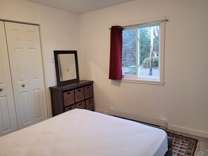 2 chambres, fer et planche Ă repasser, Wi-Fi, literie fournie