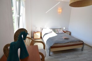 2 habitaciones y muebles diferentes 