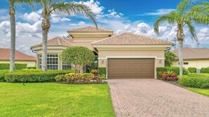 Unclassified image, 3 of 39, button - Lely, Naples home with The Players Club at Lely Resort Amenities (Naples)