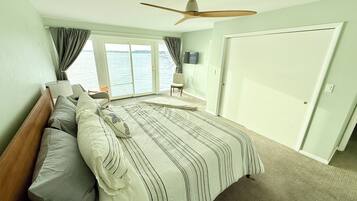 5 室のベッドルーム、デスク、アイロン / アイロン台、旅行用ベビーベッド