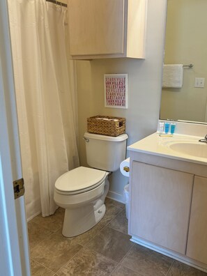 Towels, soap, shampoo, toilet paper