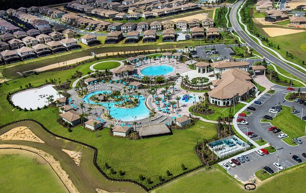 Golf - Champions Gate condos by UNE (Davenport)