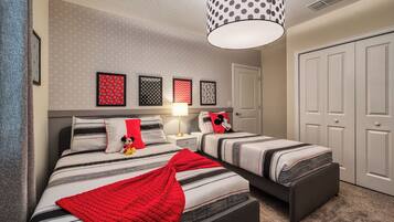 Laptop workspace, blackout curtains, iron/ironing board, free WiFi