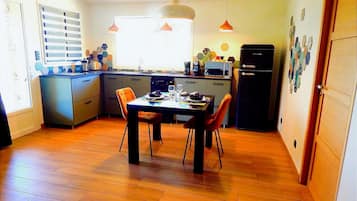 House | Private kitchen | Electric kettle, toaster
