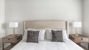 2 Schlafzimmer, Schreibtisch, Bügeleisen/Bügelbrett, WLAN