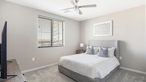 1 habitación, escritorio, tabla de planchar con plancha y wifi 