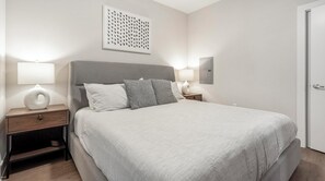 1 habitación, escritorio, tabla de planchar con plancha y wifi 