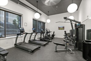 Fitness facility - Landing | Beautiful Studio, Courtyard, Gym (St. Louis)
