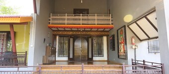 4-bedroom luxurious Villa in Nashik with swimming pool, WiFi, AC