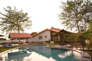 Pool - 4-bedroom luxurious Villa in Nashik with swimming pool, WiFi, AC (Nashik)