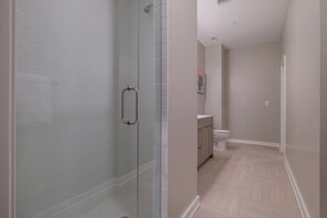 Bathroom - Landing | Modern 2BD in Fountain Heights (Birmingham)