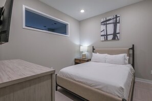 1 chambre, bureau, fer et planche à repasser, Wi-Fi