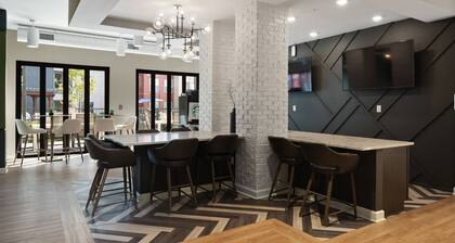 Landing | Spectacular 1BD, Gym, Clubhouse