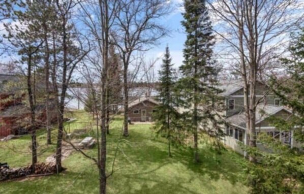 Property grounds - 3 bedroom lake home located one hr from Lambeau field for the 2025 NFL Draft! (Athelstane)