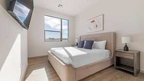 2 quartos, escrivaninha, ferros/tábuas de passar roupa, Wi-Fi