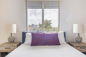 2 室のベッドルーム、デスク、アイロン / アイロン台、WiFi