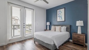 1 habitación, escritorio, tabla de planchar con plancha y wifi 