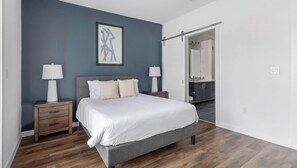 1 bedroom, desk, iron/ironing board, WiFi
