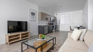 Smart TV - Landing | Incredible 1BD, Courtyard, Pool (Goodyear)