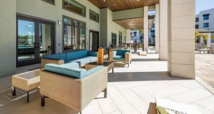 Landing | Spectacular 1BD, Yoga Studio, Gym