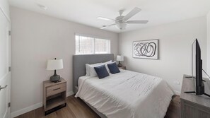 2 camere, una scrivania, ferro/asse da stiro, Wi-Fi