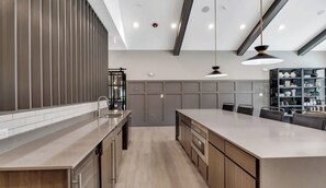 Dining - Landing | Chic 2BD, Pool, Gym (Willow Springs)