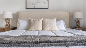 2 Schlafzimmer, Schreibtisch, Bügeleisen/Bügelbrett, WLAN