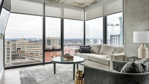 Smart TV - Landing | Stylish 2BD, Clubhouse, Pool (Nashville)