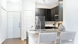 Fridge, dining tables - Landing | Amazing 1BD, Gym, Courtyard (Austin)