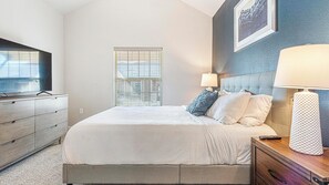2 bedrooms, desk, iron/ironing board, WiFi