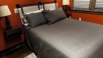 1 habitación, tabla de planchar con plancha, wifi y ropa de cama